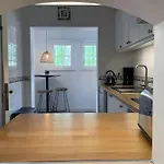 Townhouse With Communal Pool