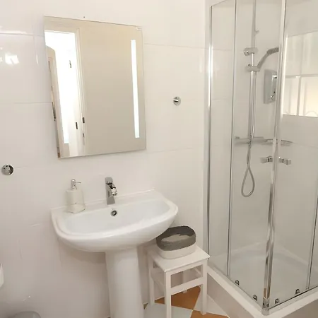 빌라 Townhouse With Communal Pool