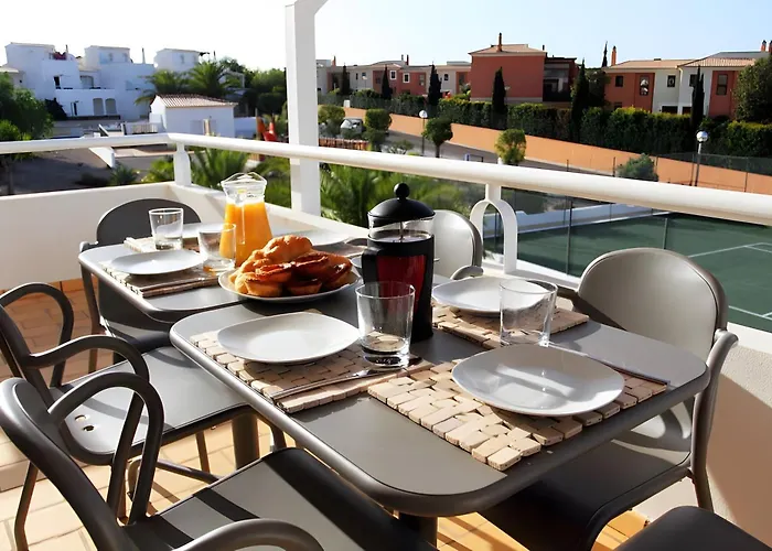 Townhouse With Communal Pool * Carvoeiro